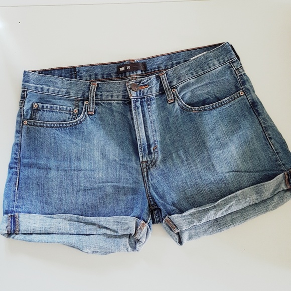 Levi's Pants - LEVI'S HIGH WAISTED MEDIUM WASH JEAN SHORTS Levi's Pants - LEVI'S HIGH WAISTED MEDIUM WASH JEAN SHORTS